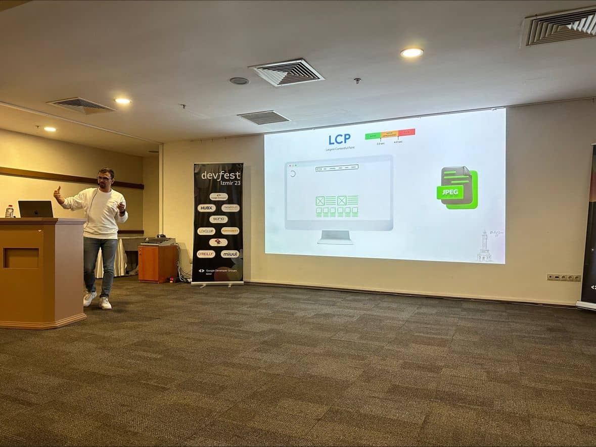 Talk on Largest Contentful Paint and performance